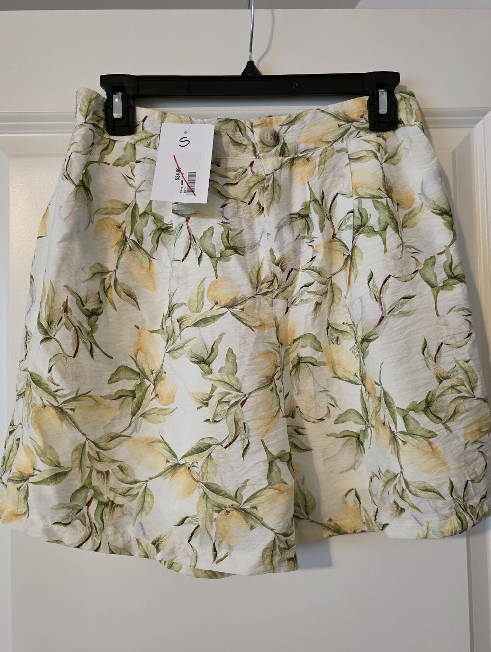 Sicily Lemon Highrise Shorts Pleated Womens S NWT Italian Vacay Coastal Vibes